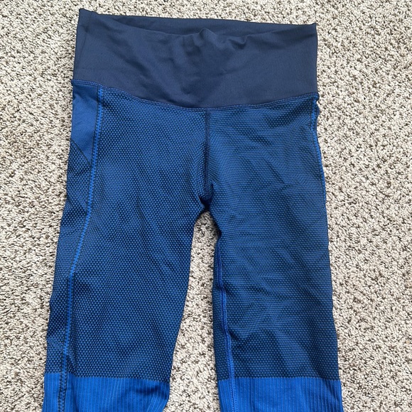 Athleta Flurry Colorblock Base Layer Textured Ribbed Tights - Picture 2 of 5